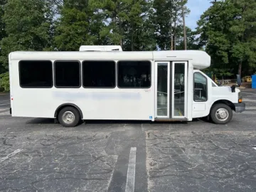 Picture of 2014 Chevrolet Express 4500 Shuttle Bus