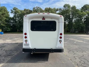 Picture of 2014 Chevrolet Express 4500 Shuttle Bus