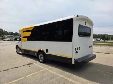 Picture of 2018 Ford E-450 Shuttle Bus