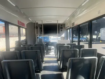 Picture of 2018 Ford E-450 25-Passenger 