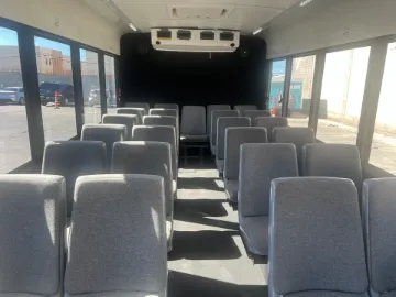 Picture of 2018 Ford E-450 25-Passenger 