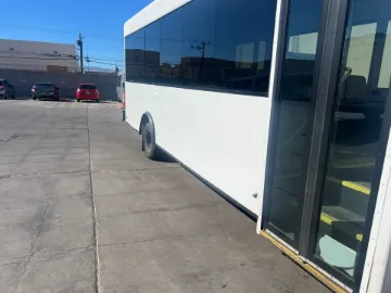 Picture of 2018 Ford E-450 25-Passenger 