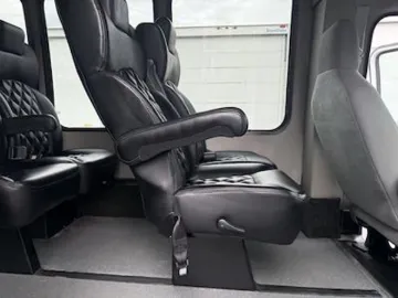 Picture of 2016 Ford E-350 Shuttle Bus