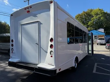 Picture of 2019 Ford E-450 Shuttle Bus
