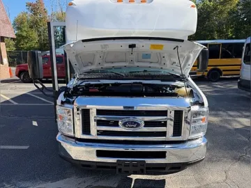 Picture of 2019 Ford E-450 Shuttle Bus