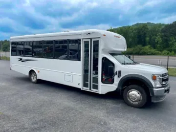 Picture of 2026 Ford F550 Starcraft Allstar Xl Shuttle Bus