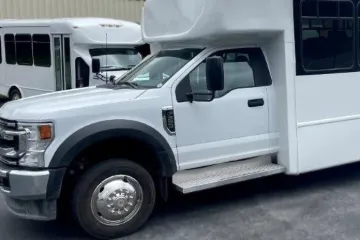 Picture of 2026 Ford F550 Starcraft Allstar Xl Shuttle Bus