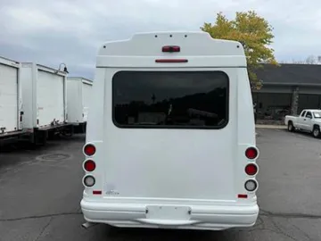 Picture of 2016 Ford E-350 Shuttle Bus