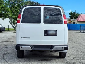 Picture of 2018 Chevrolet Express 3500 Shuttle Bus