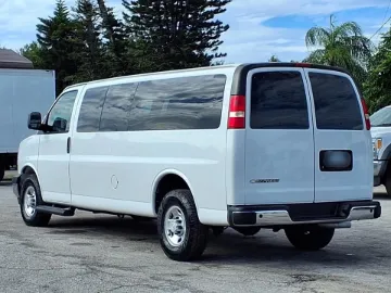 Picture of 2018 Chevrolet Express 3500 Shuttle Bus