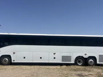 Picture of 2005 MCI J4500 Coach Bus