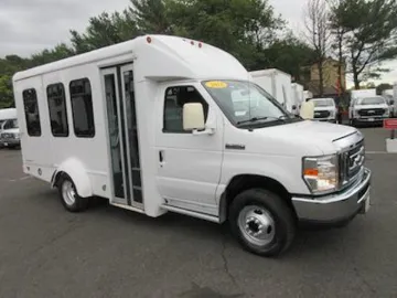 Picture of 2018 Ford E-350 Shuttle Bus ADA