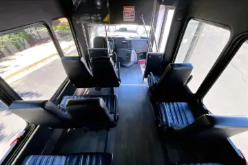 Picture of 2022 Ford E350 Shuttle Bus
