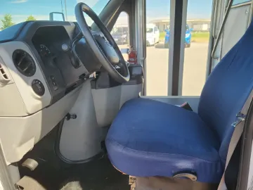 Picture of 2016 Ford E-350 10P ADA