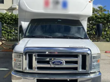 Picture of 2015 Ford Starcraft E-350 Super Duty Shuttle Bus