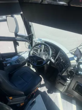 Picture of 2011 MCI J4500 Motorcoach Coach Bus