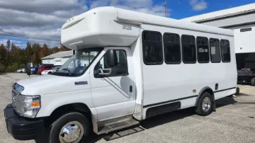 2021 FORD E-450 Shuttle Buses