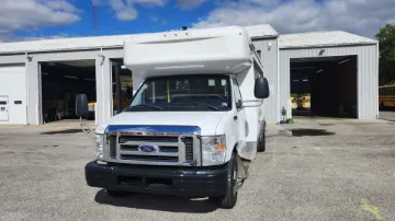 2021 FORD E-450 Shuttle Buses