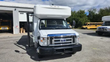 2021 FORD E-450 Shuttle Buses
