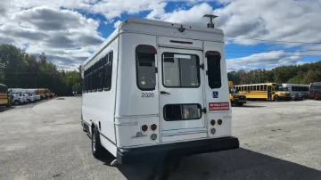 2021 FORD E-450 Shuttle Buses