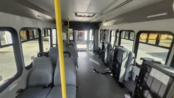 2021 FORD E-450 Shuttle Buses