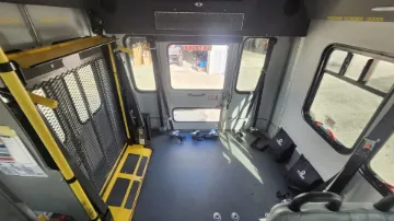 2021 FORD E-450 Shuttle Buses