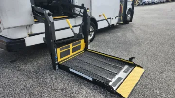2021 FORD E-450 Shuttle Buses