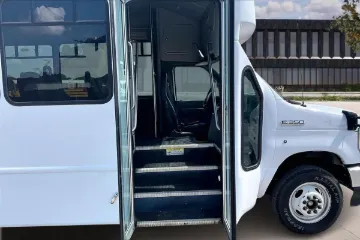 Picture of 2019 Ford E350 Shuttle Bus ADA