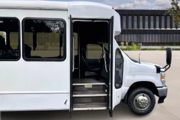 Picture of 2024 Ford E450 Shuttle Bus