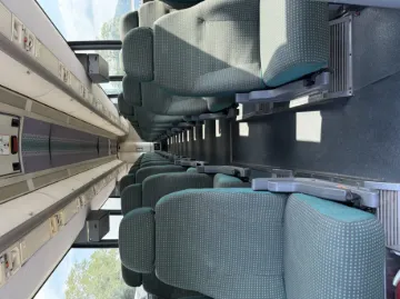 2003 MCI J4500