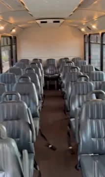 2013 Ford F-550 Super Duty Shuttle Bus