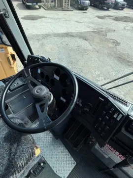 Picture of 2011 MCI D4505 Coach Bus