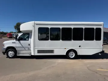 Picture of 2022 Ford E-450 20P ADA