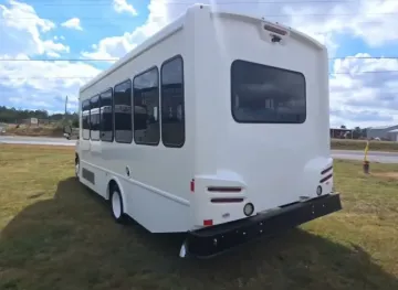 2022 Ford Econoline E450 Shuttle Bus ADA
