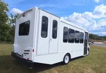 2022 Ford Econoline E450 Shuttle Bus ADA