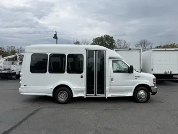 Picture of 2016 Ford E-350 Turtle Top Van Terra 14P