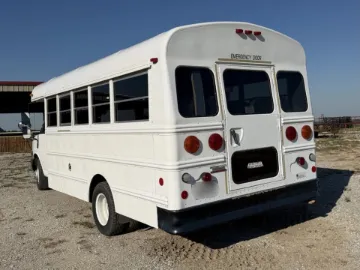 Picture of 2006 Chevrolet Express 3500 Shuttle Bus