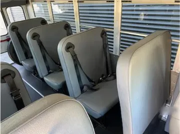 Picture of 2007 Chevrolet Express 3500 Shuttle Bus