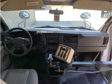 Picture of 2007 Chevrolet Express 3500 Shuttle Bus