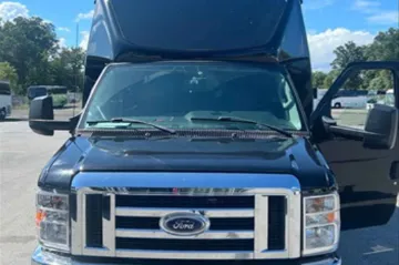Picture of 2021 Ford F550 Shuttle Bus ADA