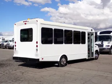 Picture of 2022 Ford E450 Startrans Senator Ii Shuttle Bus