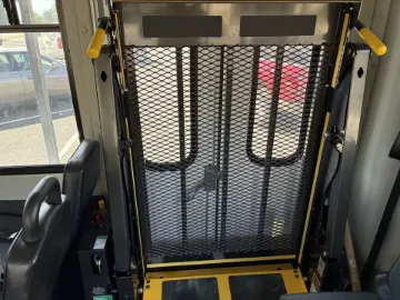 2018 Ford E-350 Starcraft 14P ADA
