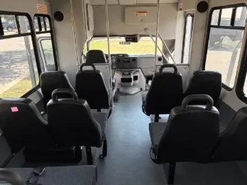 2018 Ford E-350 Starcraft 14P ADA