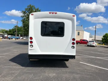 2018 Ford E-350 Starcraft 14P ADA
