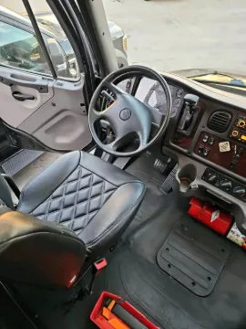 2016 Freightliner M2 106 Shuttle Bus