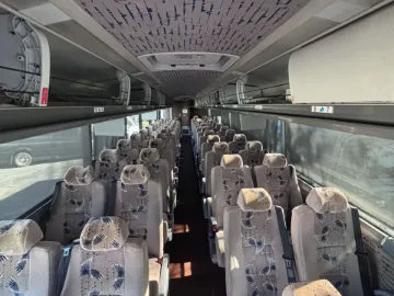 2016 MCI J4500 ADA