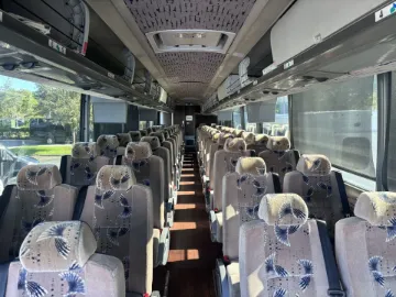 2016 MCI J4500 ADA