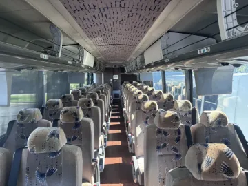 2016 MCI J4500 ADA