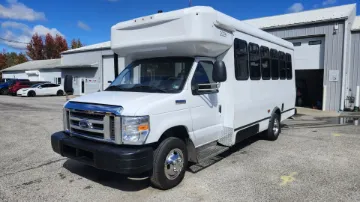 2021 FORD E-450 Shuttle Buses