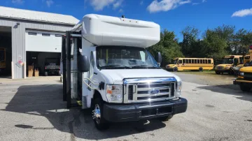 2021 FORD E-450 Shuttle Buses